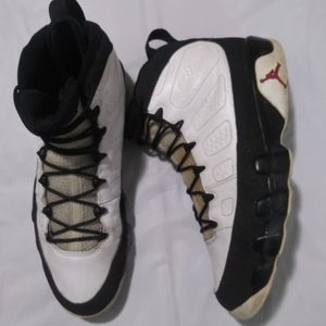 Air Jordan Retro 9 'Countdown Pack' (CDP). SIZE 13.